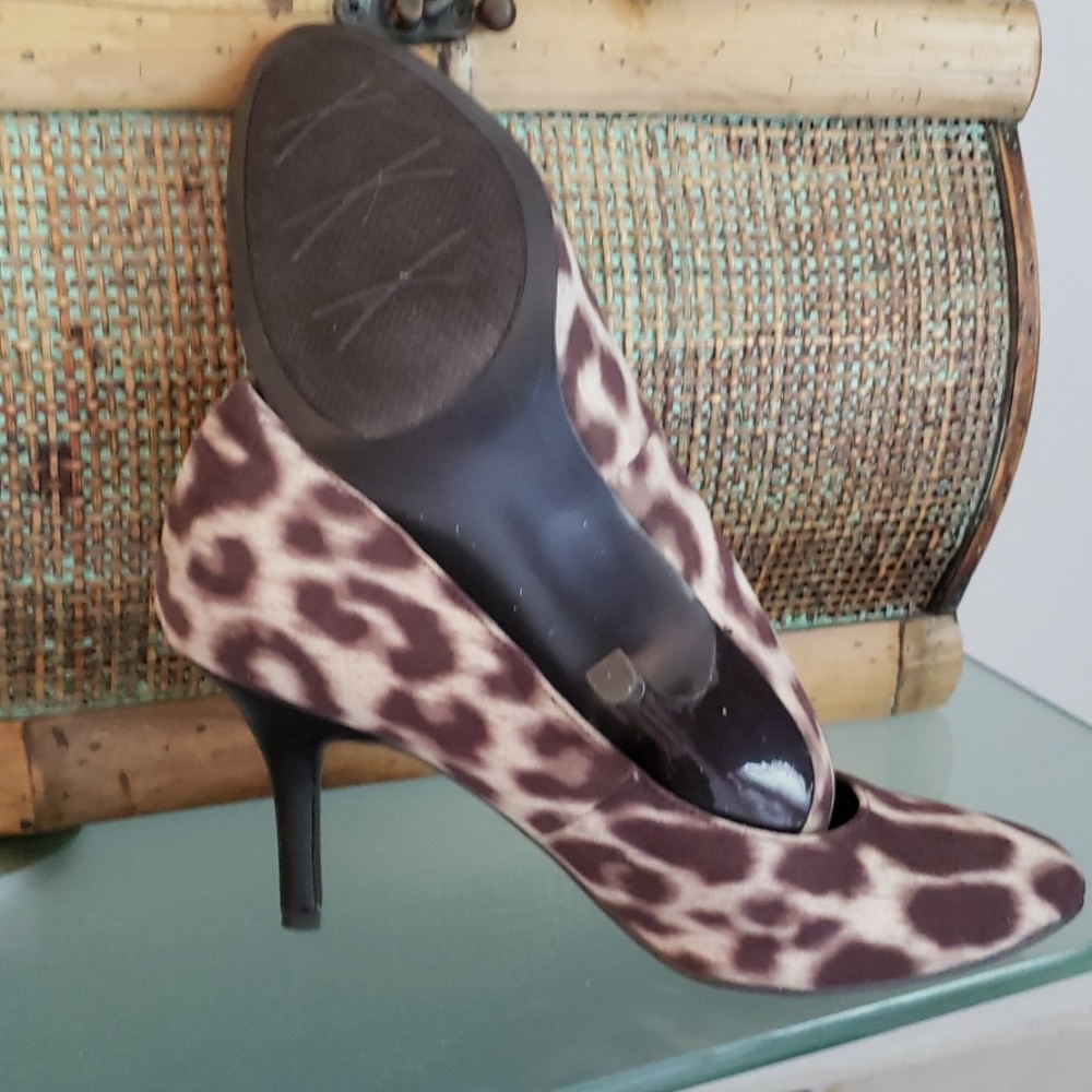 Shoes - Picture 3 of 3